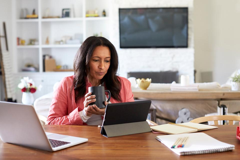 6 Tips For Managing Remote Employees: How To Maintain Productivity And Engagement